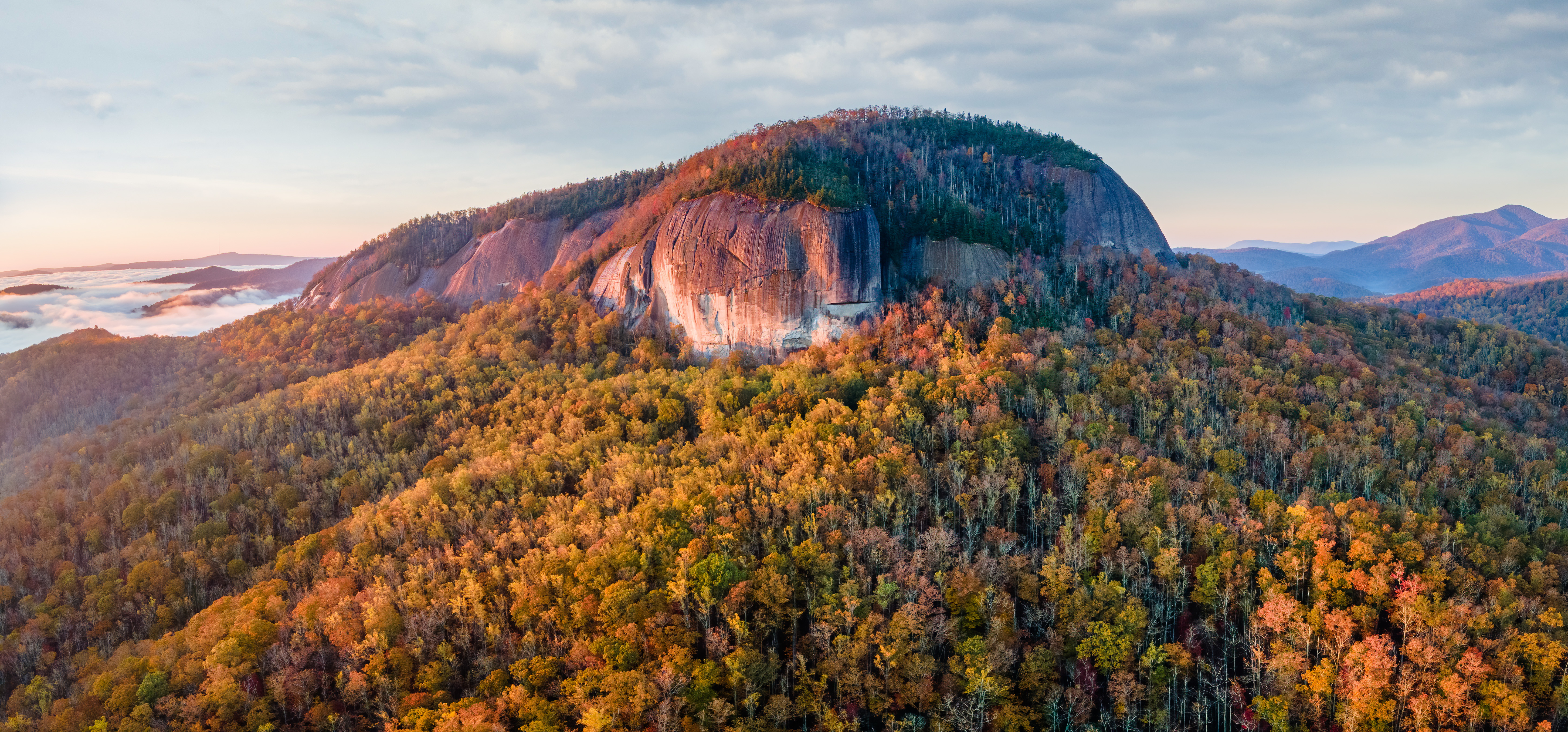 Autumn sunrise on the Blue Ridge Parkway - Looking Glass Rock -